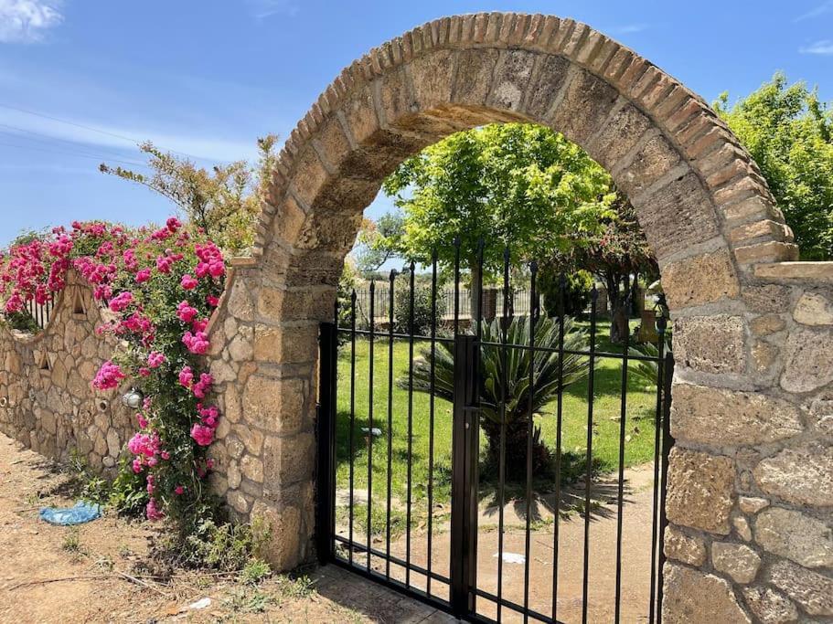 Mama'S Sunshine Garden Villa Agios Ilias  外观 照片