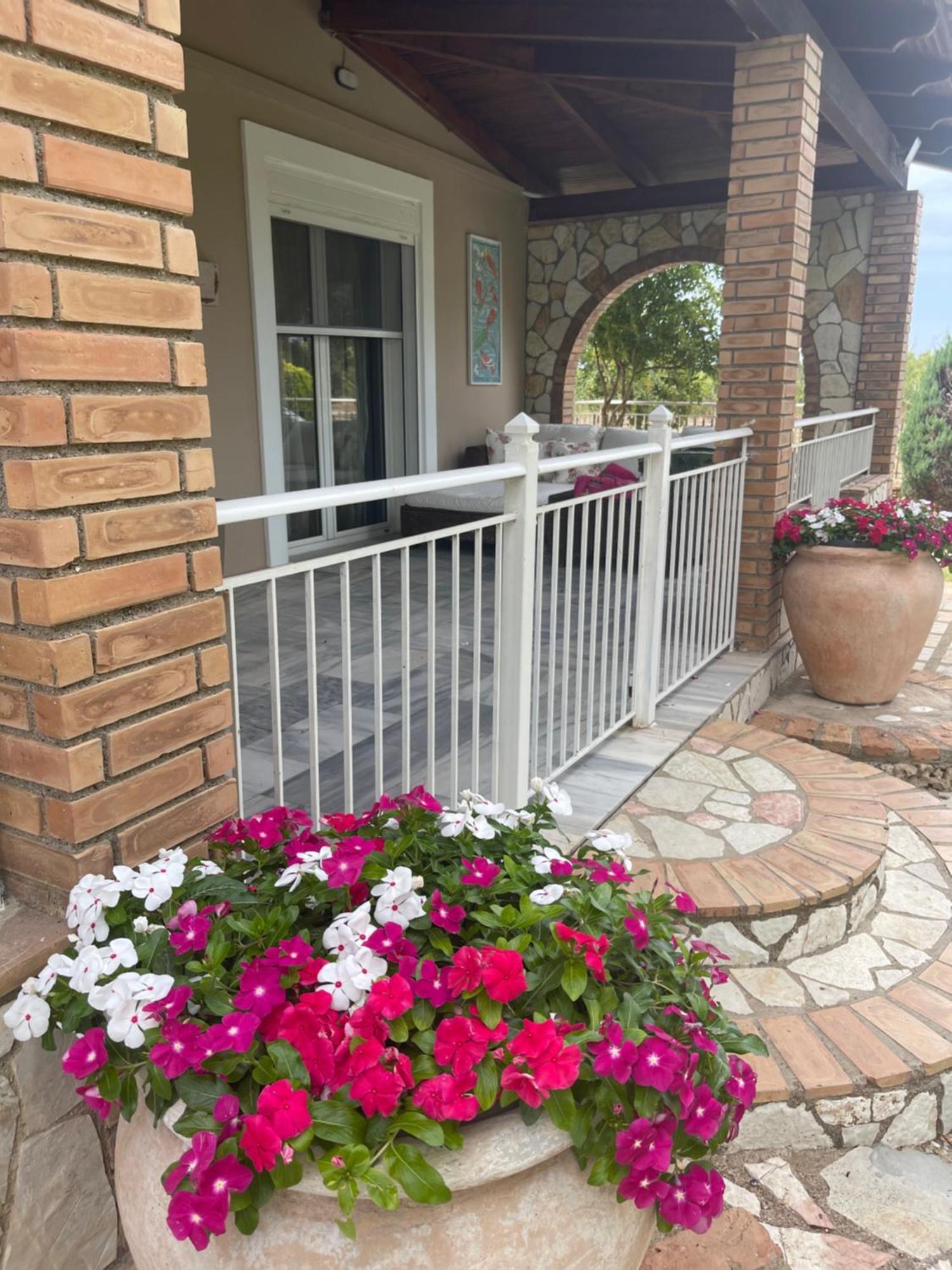 Mama'S Sunshine Garden Villa Agios Ilias  外观 照片